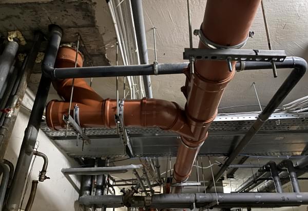 Монтаж ПВХ каналізації